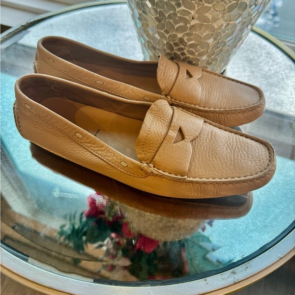 PRADA CAMEL BEIGE DRIVING LOAFERS VINTAGE WOMENS SIZE 10, or size 8 1/2 - Picture 3 of 9